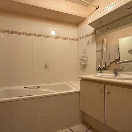 Lumineux A Pontaillac, 50m De La Plage, Terrasse Plein Sud, 2 Ch., Tout Equipe - Fr-1-494-170 Apartman *